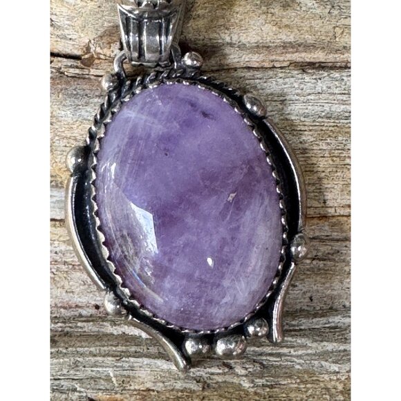 Amethyst & Sterling Silver Pendant Pearl Accent Oval Shape Vintage Style 14g - Picture 6 of 7